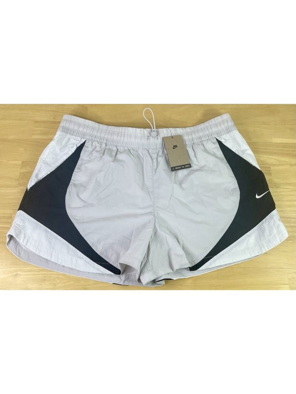 Nike Sportswear Mid-Rise 3" Loose Fit Light Gray Shorts HV4031-078 - Women’s XL